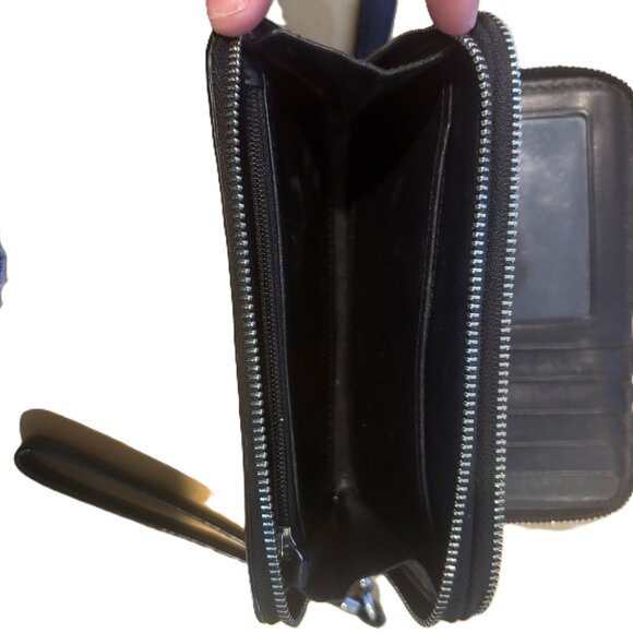 Coach Black Leather wristlet double zip around wallet room for key/small phone - Picture 5 of 7